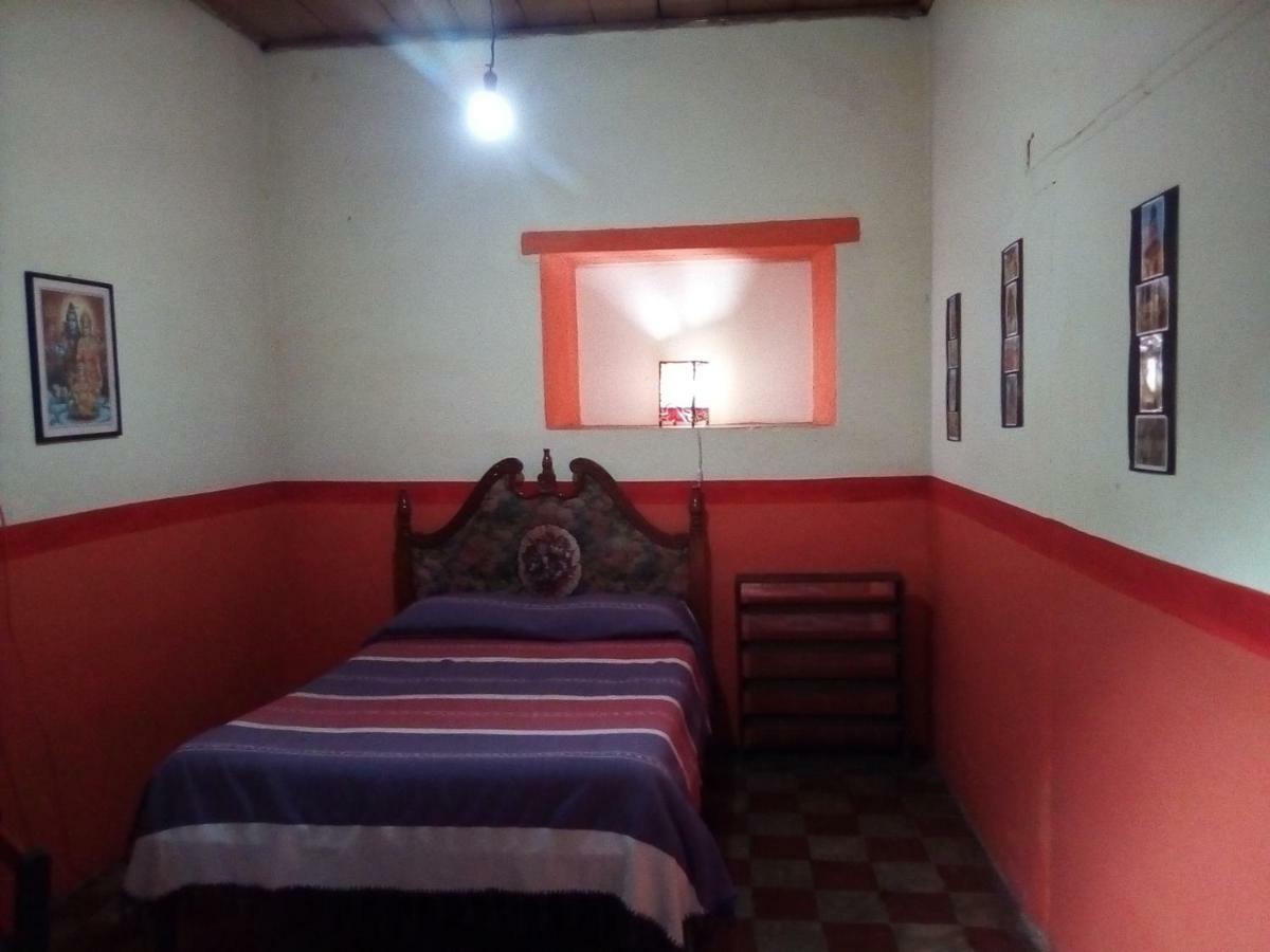 Hostal El Rincon De Los Camellos Сан-Кристобаль-де-Ла-Касас Номер фото